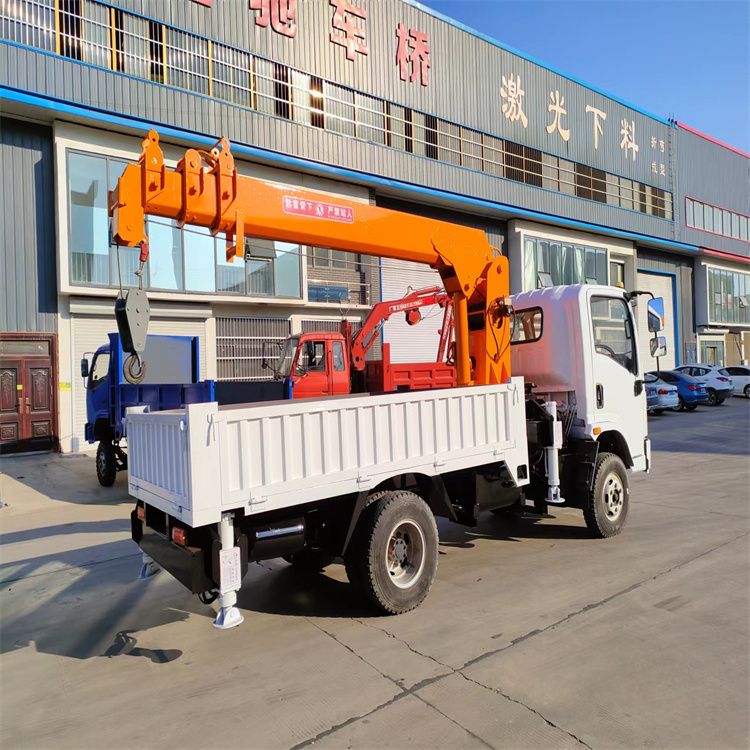 北投区三轮随车吊定制 农用改装机自备吊中瑞长期出售